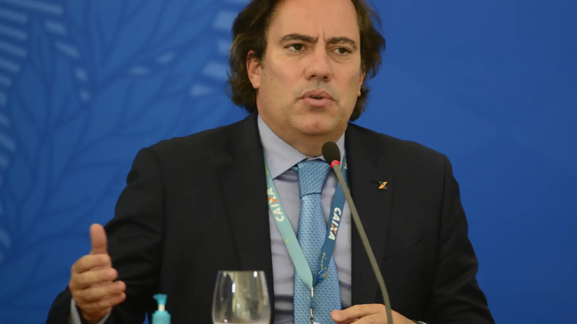Pedro Duarte Guimarães analisa os impactos econômicos para os países anfitriões da Copa do Mundo, entre investimentos, turismo e legado financeiro.