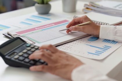 Desenrola 2.0: Governo estuda medida provisória para reforçar fundo garantidor e ampliar renegociação de dívidas no Brasil