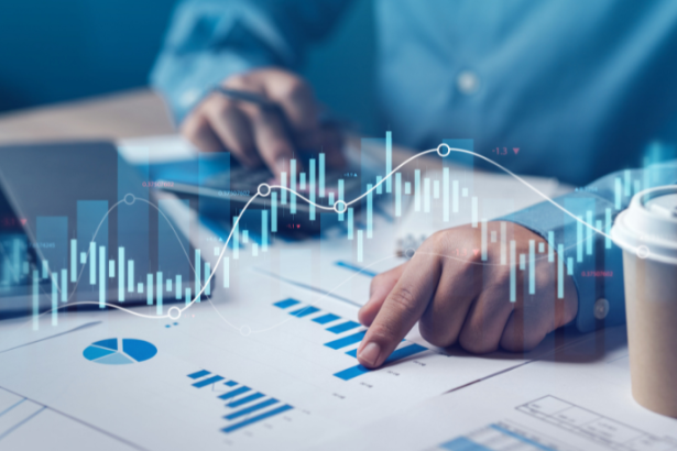 Mercado financeiro reage a expectativas da Selic, inflação e câmbio em 2026 e redefine estratégias do investidor brasileiro